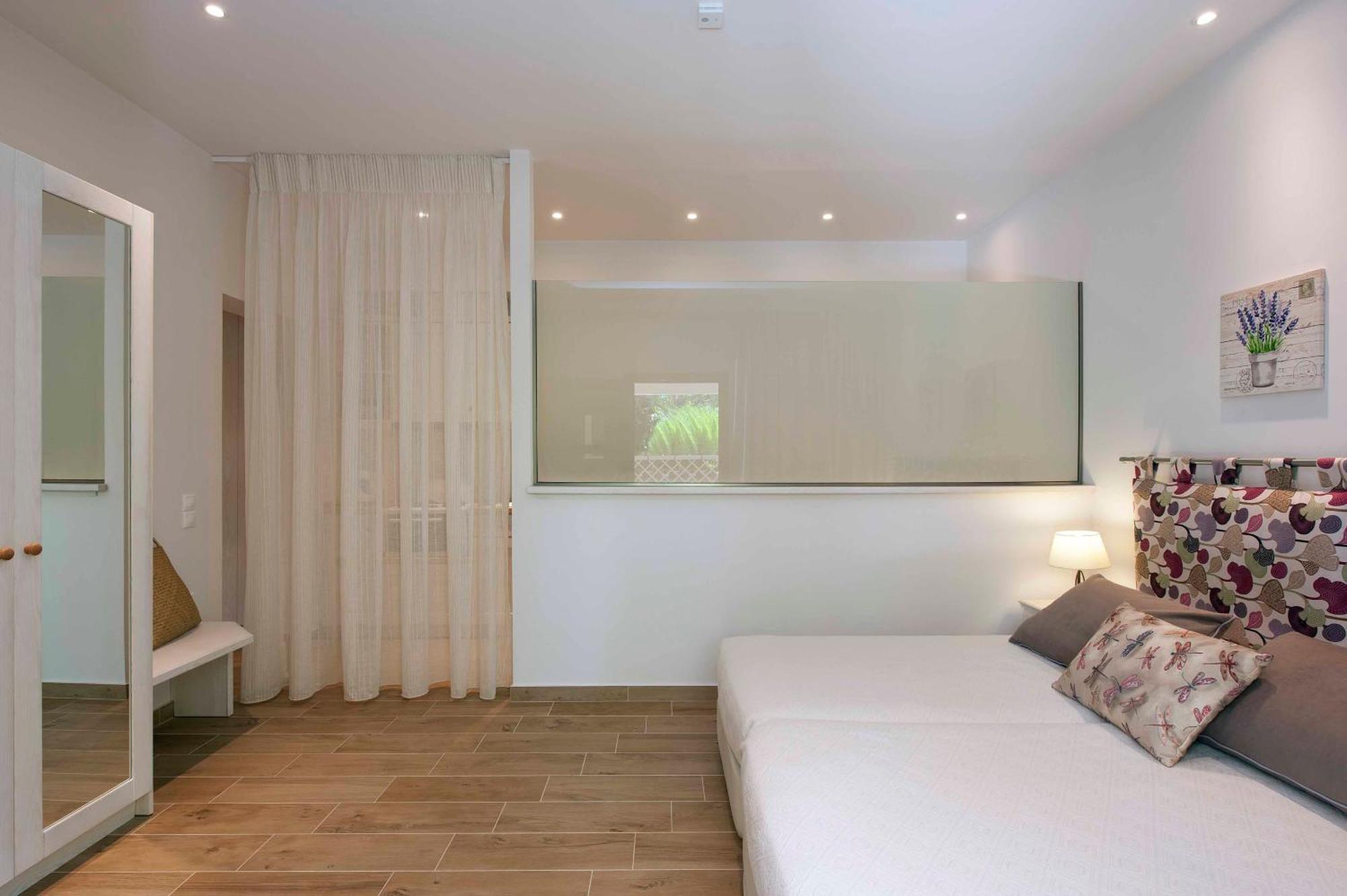 Spiti Prifti Apartments Gouvia Exterior photo